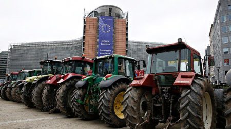 EU wil boeren gunstig stemmen met enorme subsidies, maar ontdekt dat die al bestaan