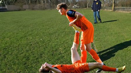 Moordend speelschema: rechtsback (35) snakt naar winterstop na tweede invalbeurt op rij