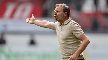 Maurice Steijn stuurt basisspelers Sparta een weekend naar Ibiza