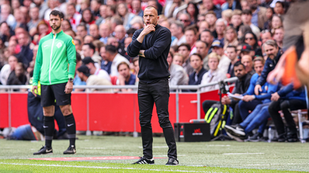 Dit zijn de kandidaten om Heitinga rond oktober op te volgen als trainer van Ajax