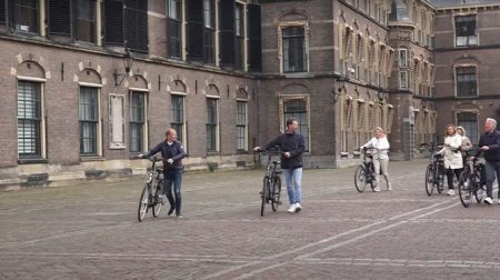 Groep burgers is het zat en gaat op eigen houtje politiek in om problemen op te lossen die PVV niet oplost