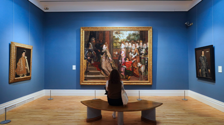 Rijksmuseum opent tentoonstelling met foto’s gemaakt door partners van influencers in museum
