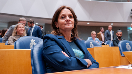 Van Vroonhoven toont met twijfel over lijsttrekkerschap aan ideale NSC-leider te zijn