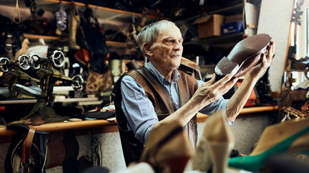 No-nonsense schoenmaker snapt niks van sleutels
