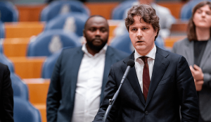 CDA wil dienstplicht invoeren voor toekomstige kabinetsleden cover