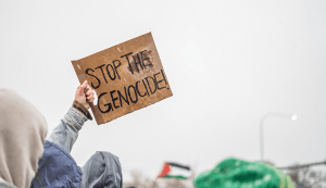 ‘Protesteren blijft toegestaan als het protest in lijn is met het kabinetsbeleid’ cover