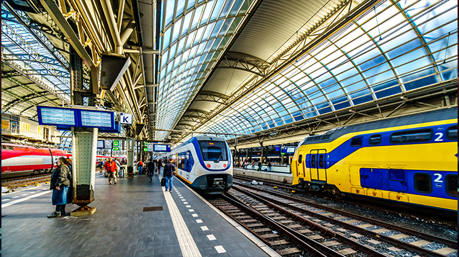 NS viert vandaag TRAIN Amsterdam met treinenparade op Centraal Station cover