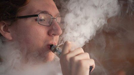 Onderwijsdeskundigen bezorgd dat leerlingen door THC-vape straks zelf niet meer jonko kunnen draaien