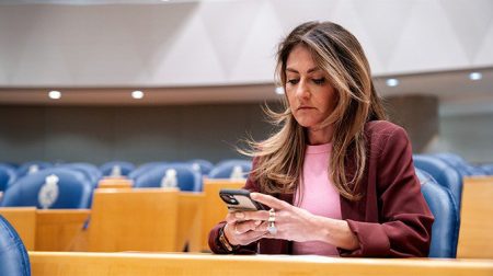 Vee-vee-dee-stapel netjes en ruim voor 2030 gehalveerd