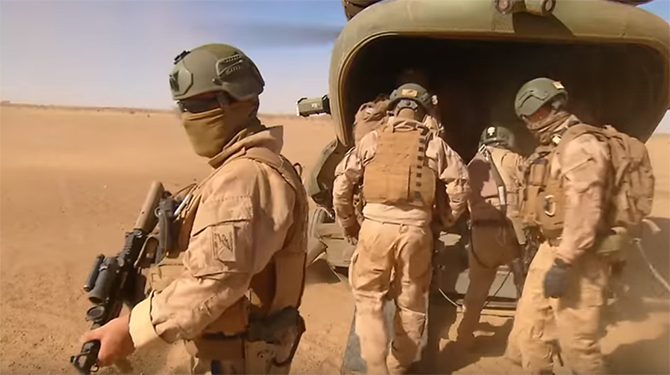 Zuidelijk behuizing syndroom Nederlandse militairen krijgen tweedehands materieel van Syrische  strijdgroepen