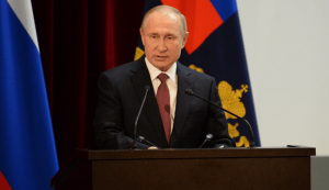 Poetin: ‘Oorlog is niet vanzelfsprekend’