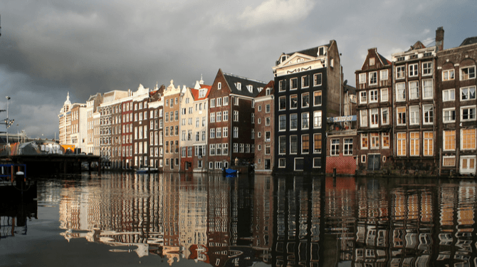 Vannacht veel regen verwacht in Amsterdam